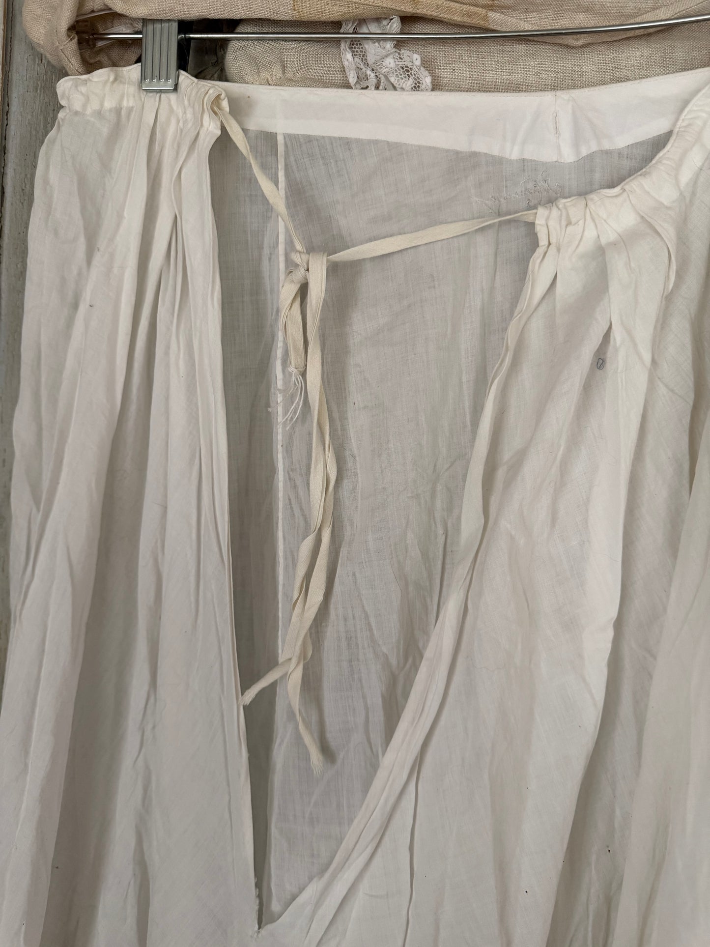Collection Antique Victorian Whites Lace Nightgown Slip Pantalons