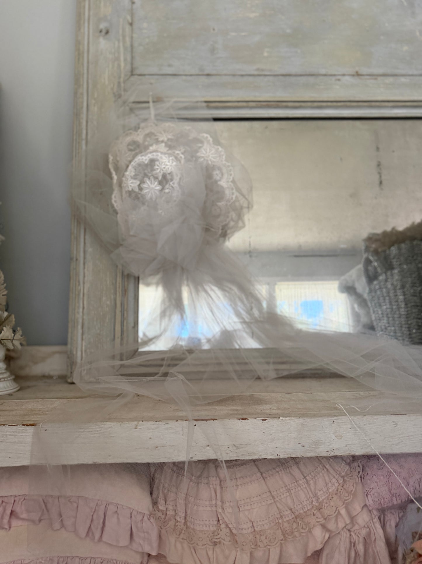 Vintage White Tulle Lace Hat Wedding Veil