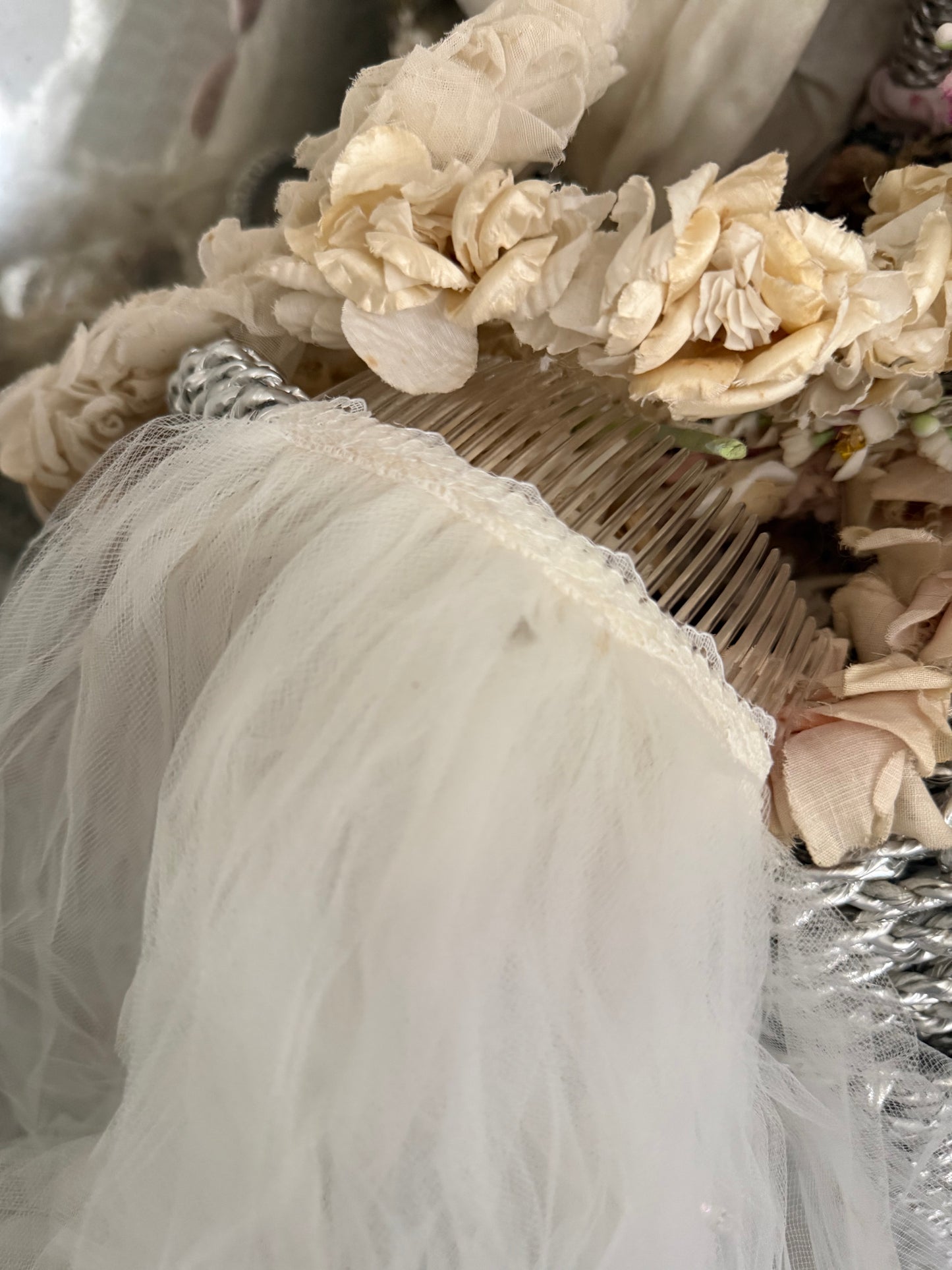 Vintage White Tulle Lace Pearl Ruffled Wedding Veil