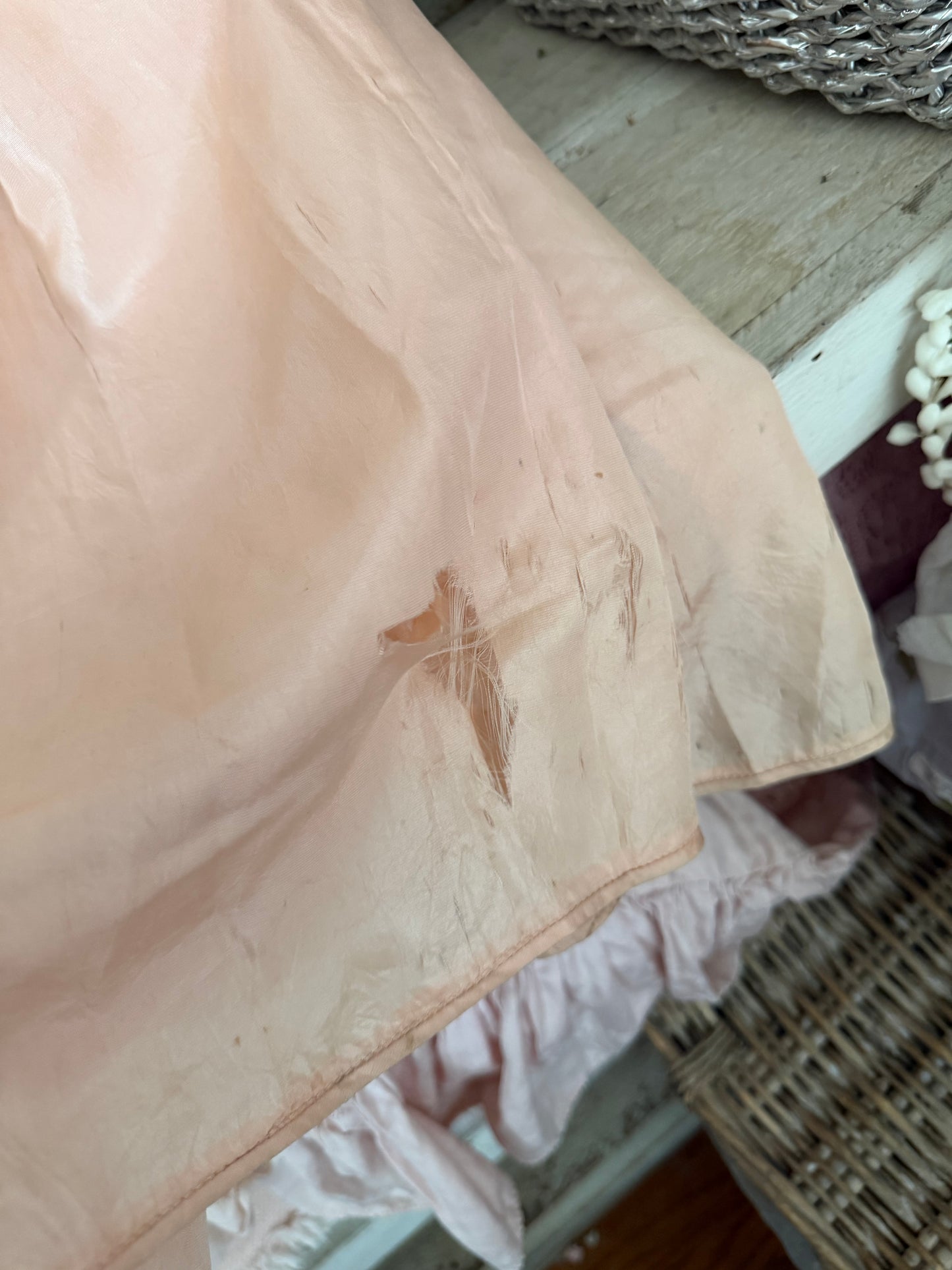 Antique Pink Silk Metallic Embroidery