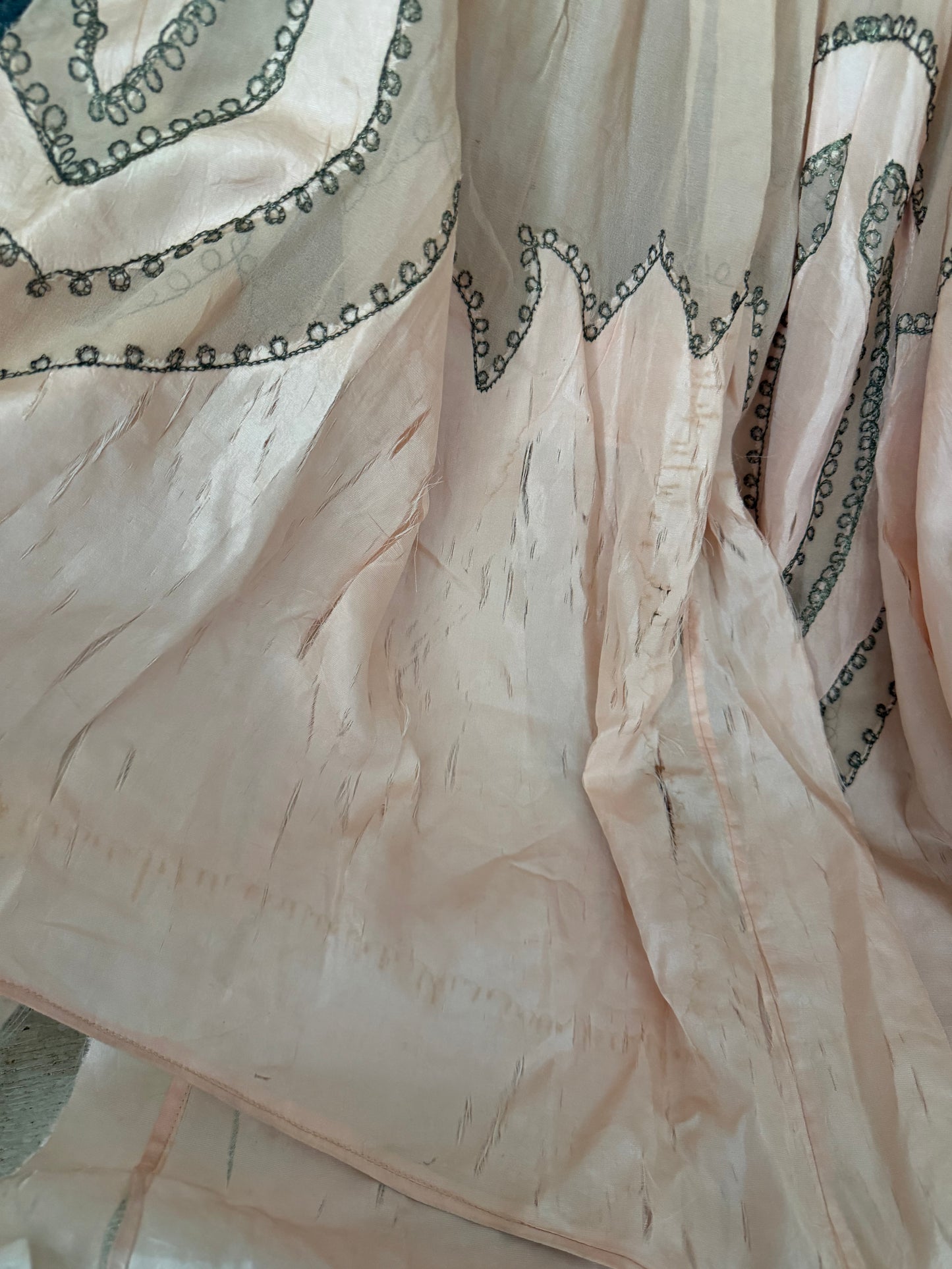 Antique Pink Silk Metallic Embroidery