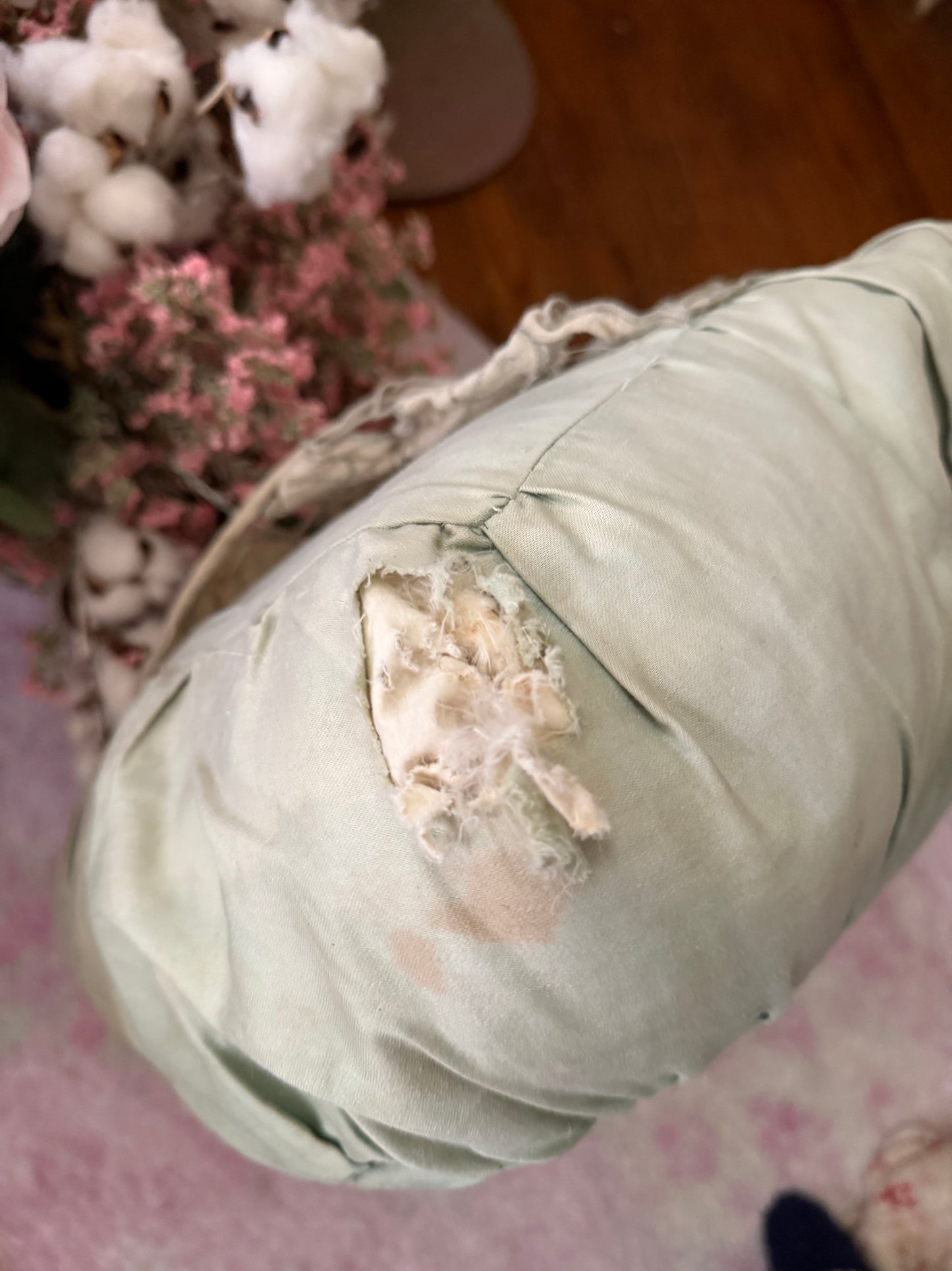 XL Antique Shabby French Hydrangea Lace Cushion