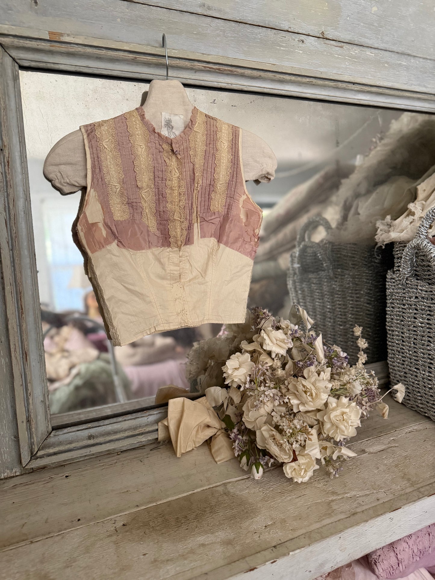 Antique Victorian Lavender Silk Lace Bodice