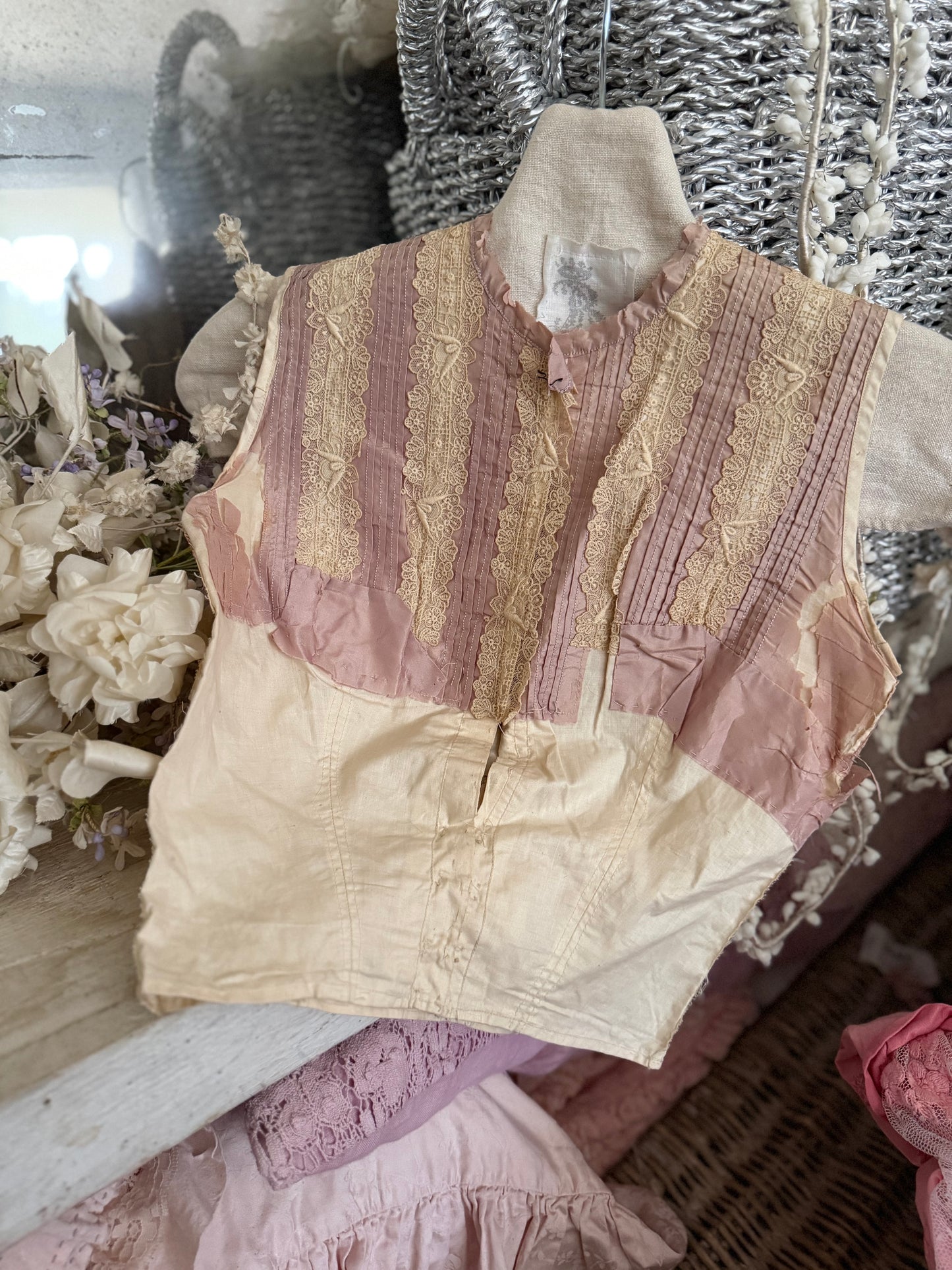 Antique Victorian Lavender Silk Lace Bodice