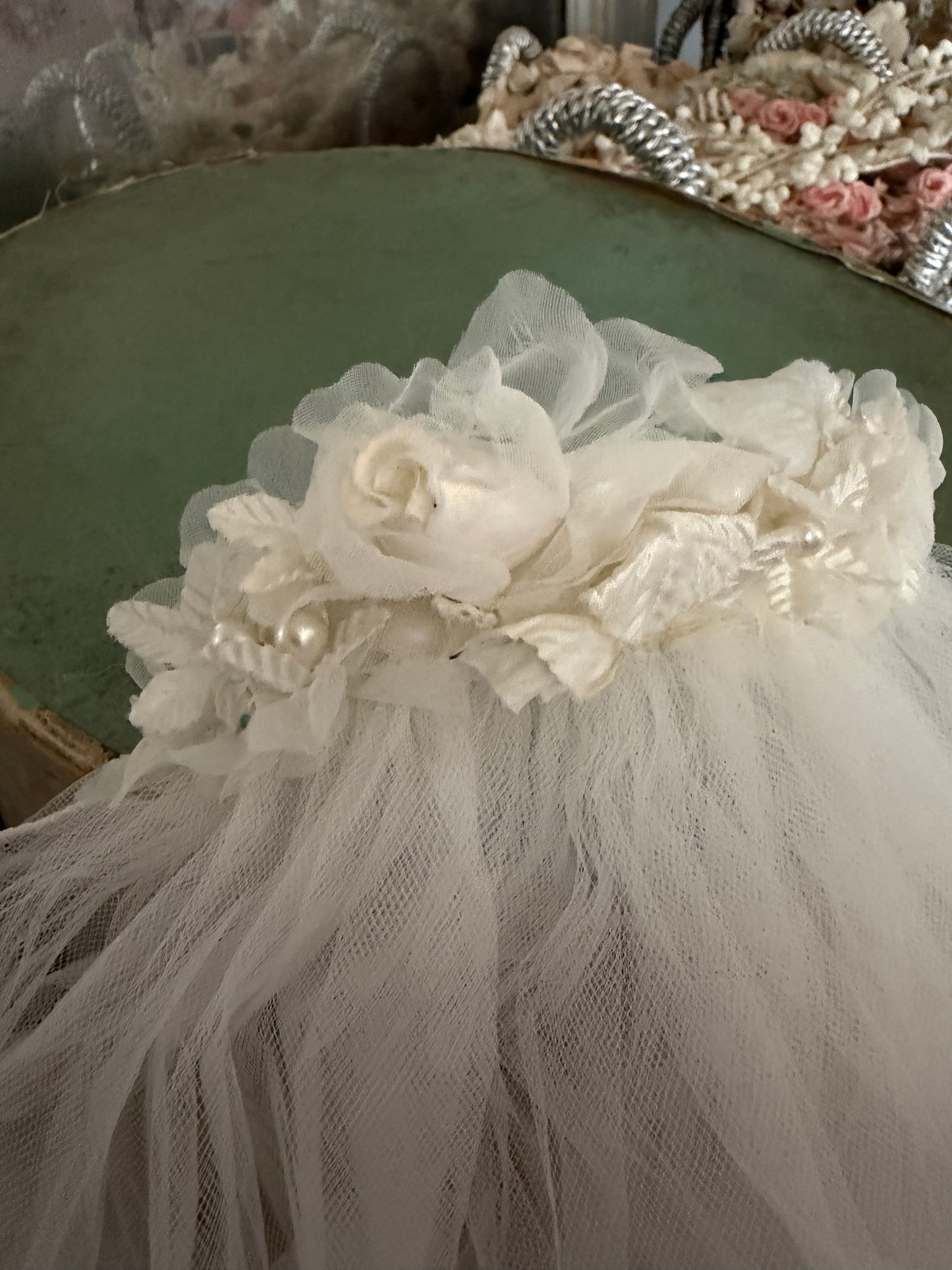 Vintage White Tulle Lace Rose Millinery Wedding Veil
