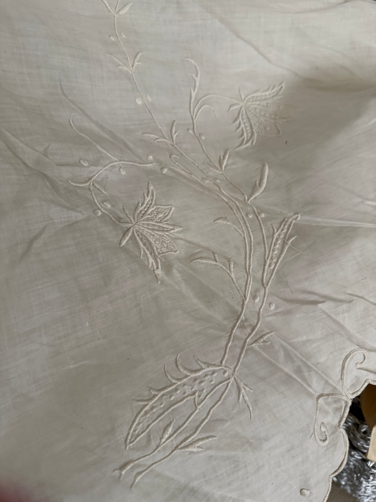 Antique Victorian White Embroidered Floral Lace Petticoat