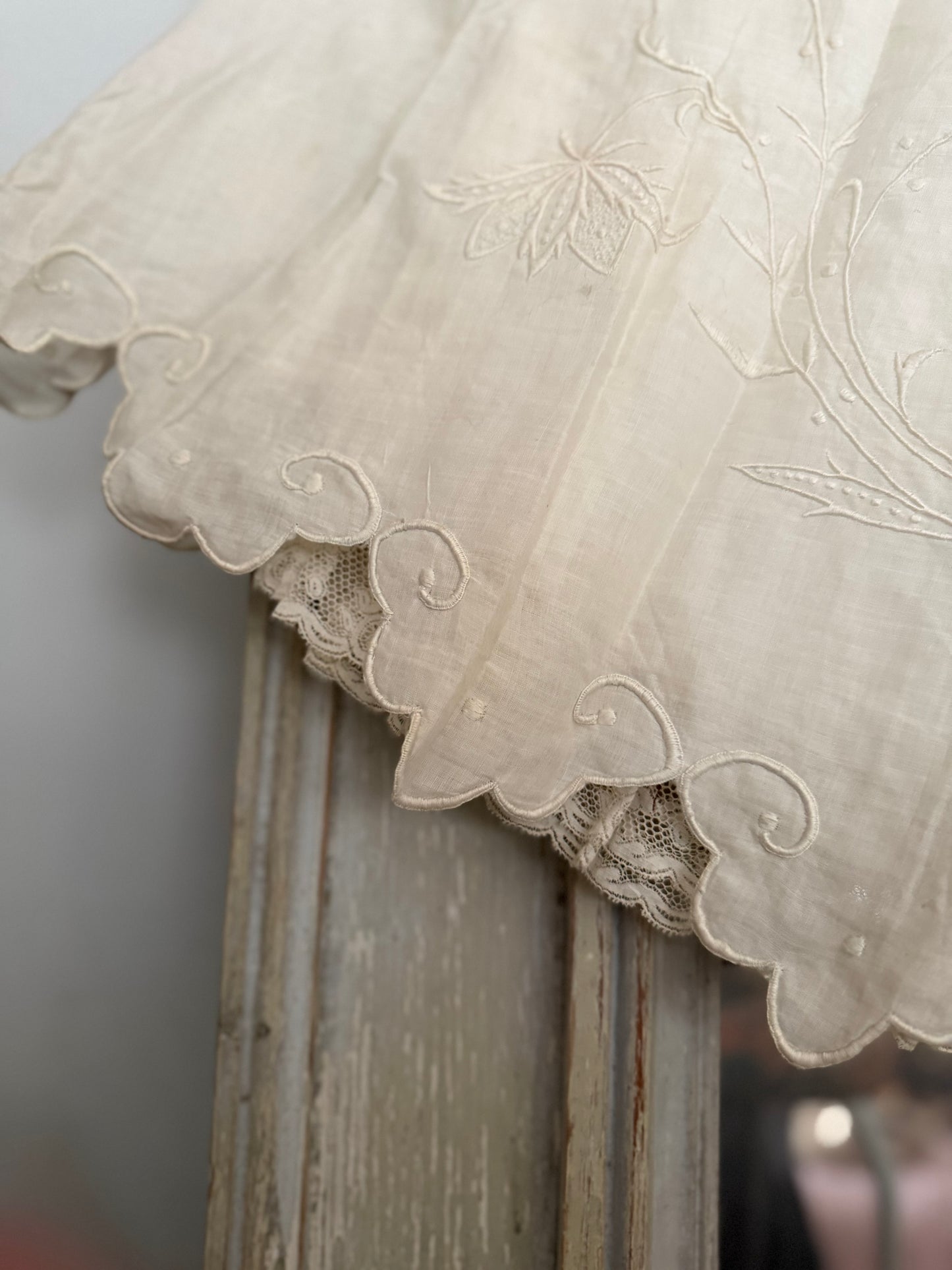 Antique Victorian White Embroidered Floral Lace Petticoat