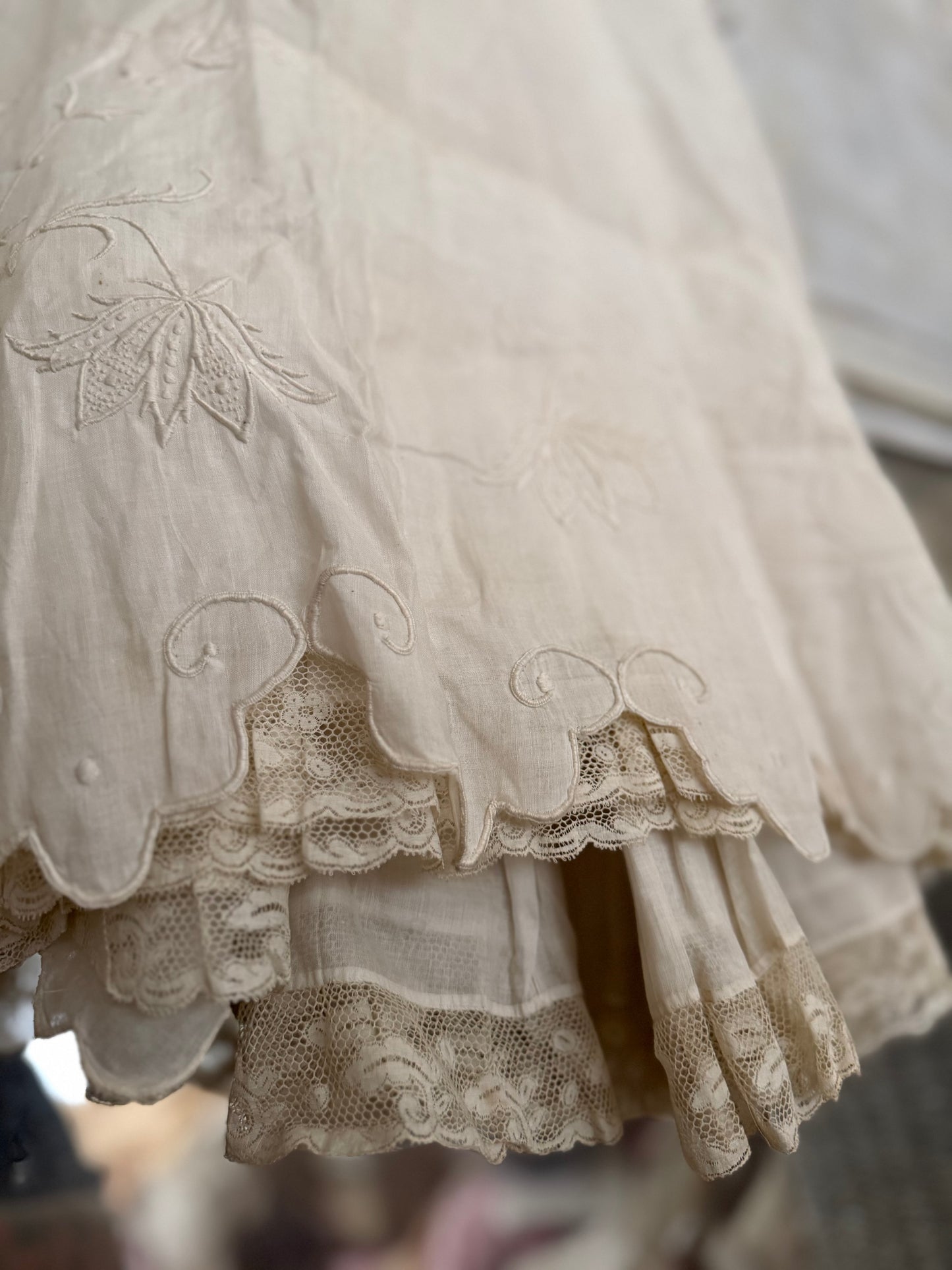 Antique Victorian White Embroidered Floral Lace Petticoat