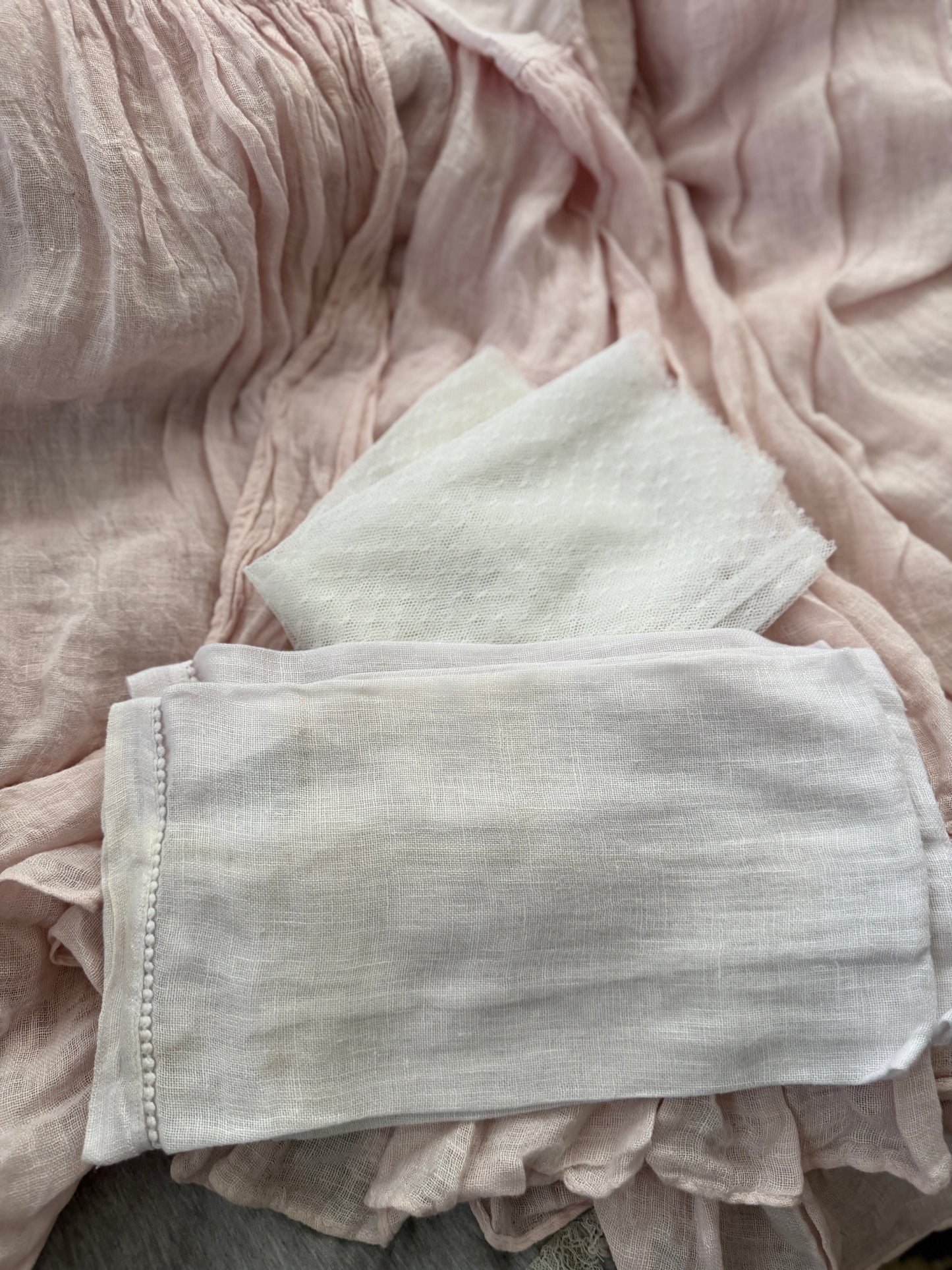 Collection 3 Bella Notte Linen Ice Pink Hand Towels