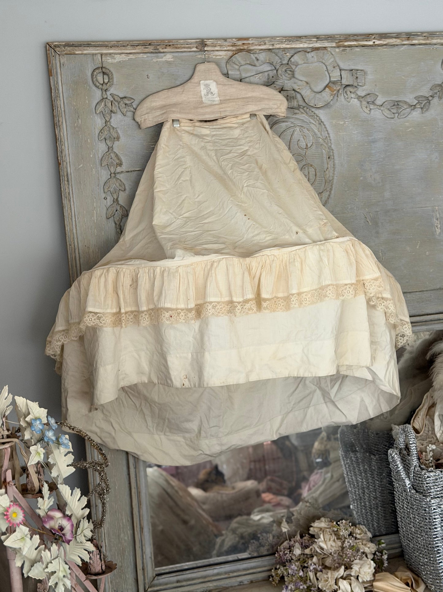 Antique White Wired Lace Hoop Skirt