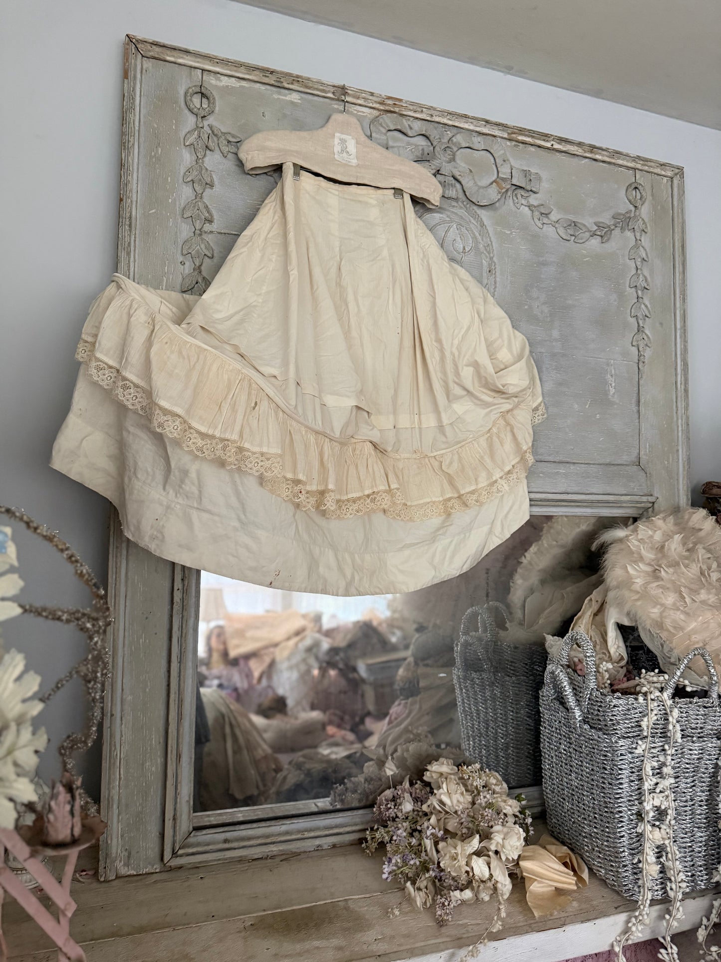 Antique White Wired Lace Hoop Skirt