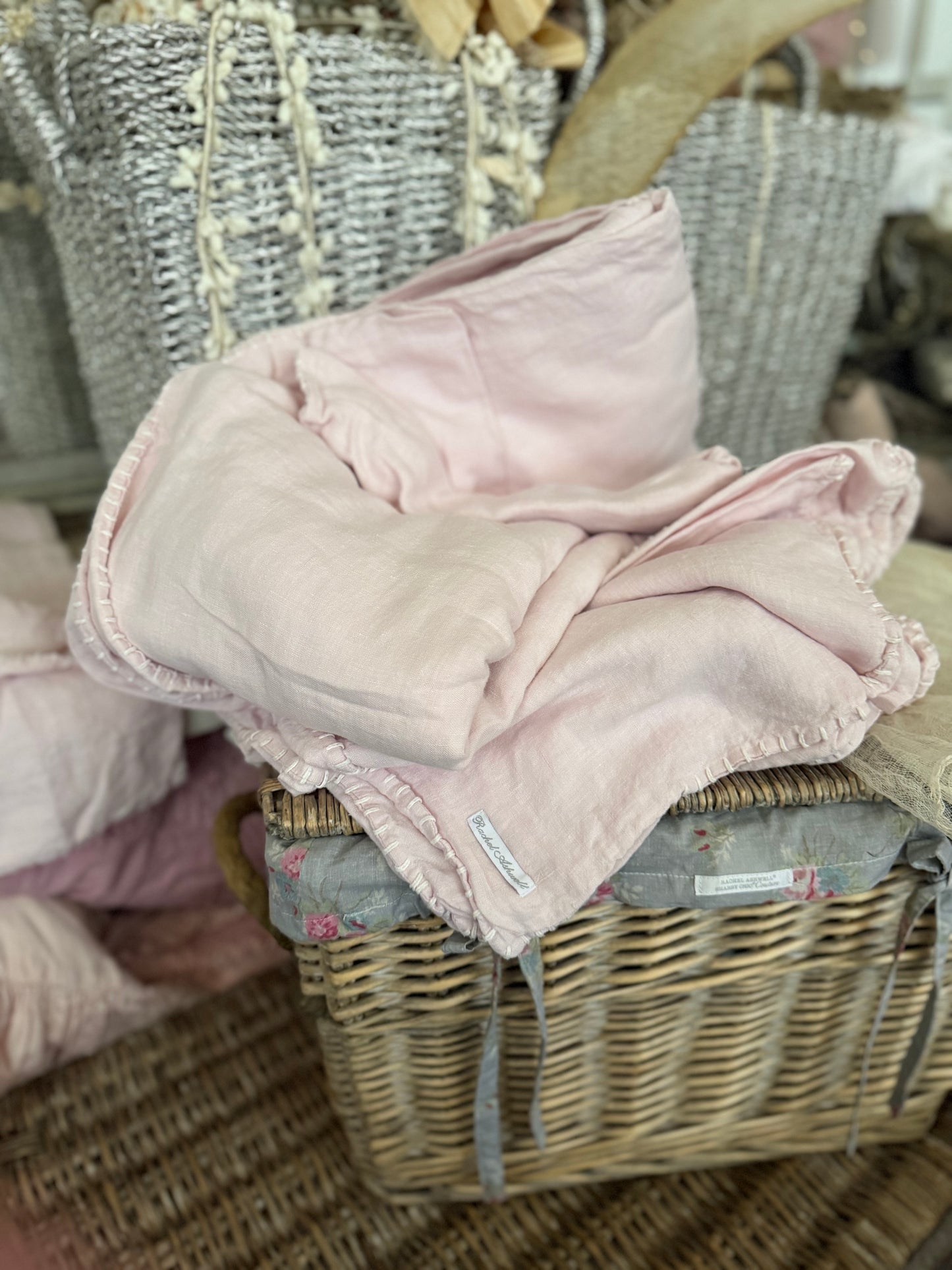 Rachel Ashwell Shabby Chic Couture RASSC Pink Prairie Stitch Linen King Duvet