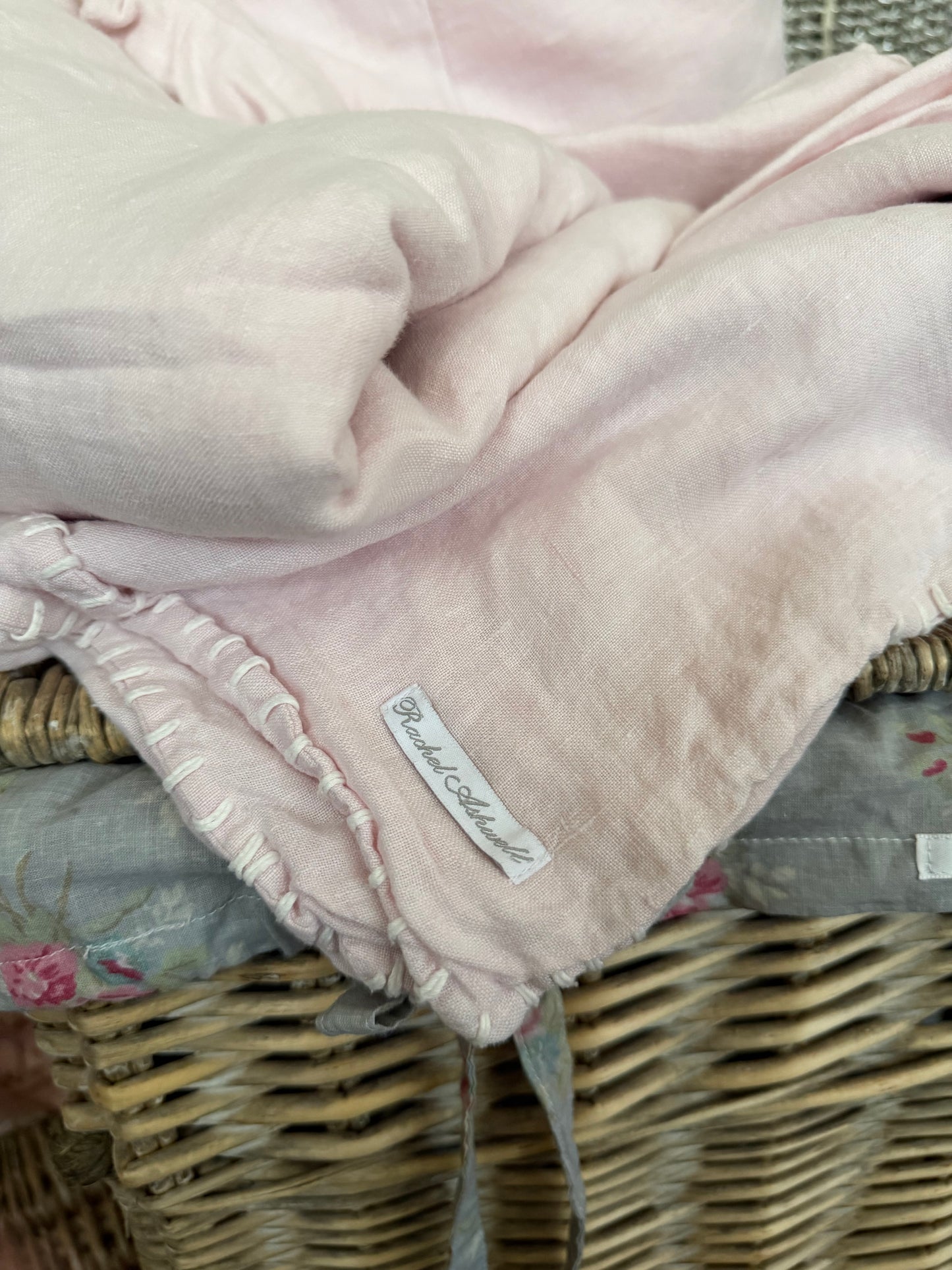 Rachel Ashwell Shabby Chic Couture RASSC Pink Prairie Stitch Linen King Duvet