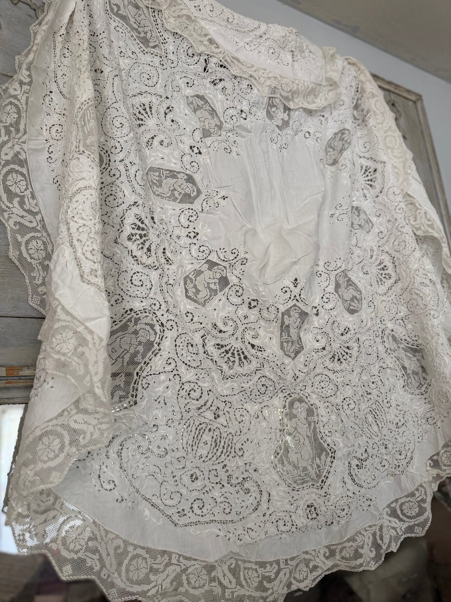 Incredible Antique Cherub Lace Round Tablecloth