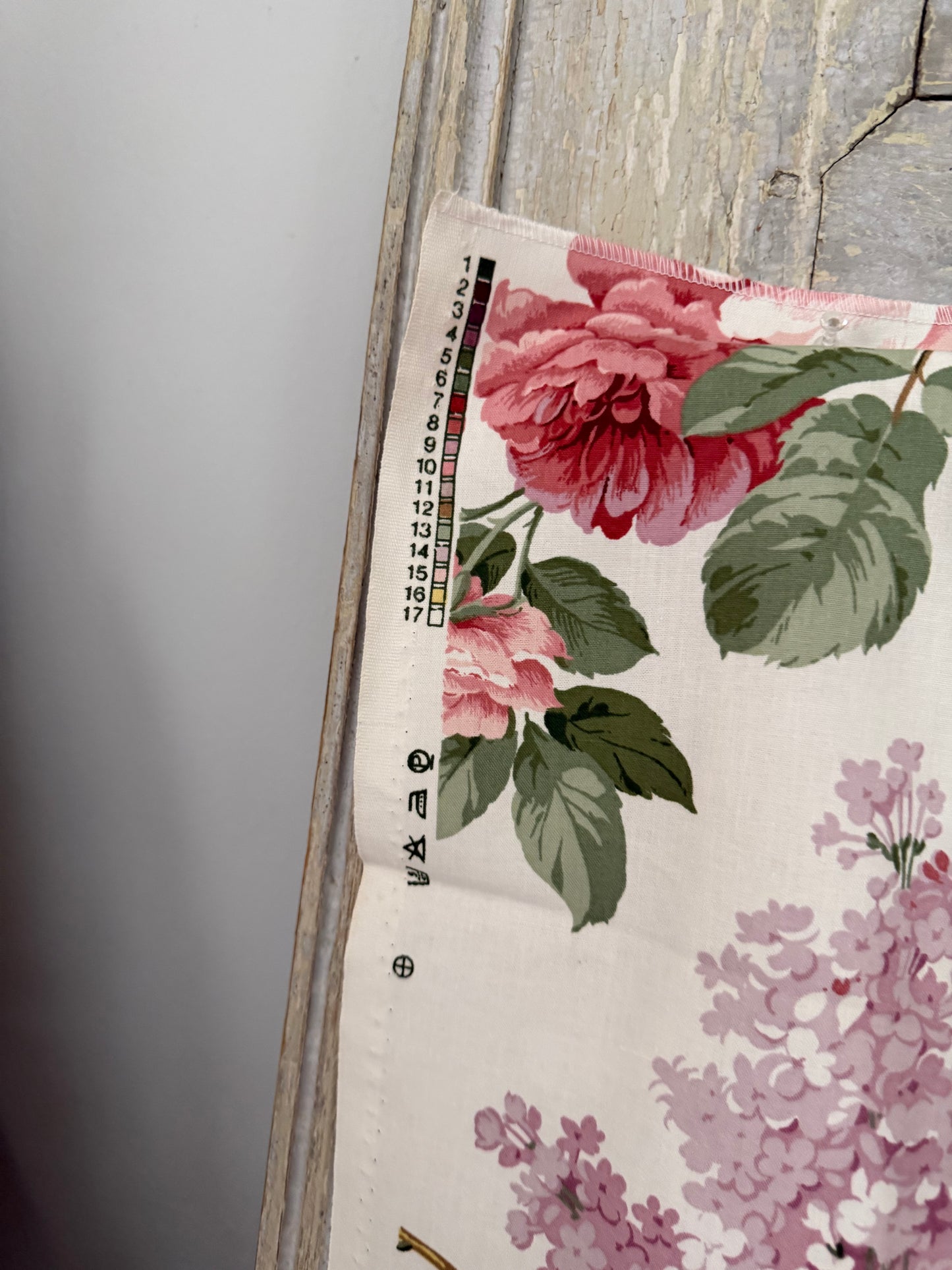 Sanderson Luxury Fabric Sorilla Pink Roses Lilacs Shabby Chic