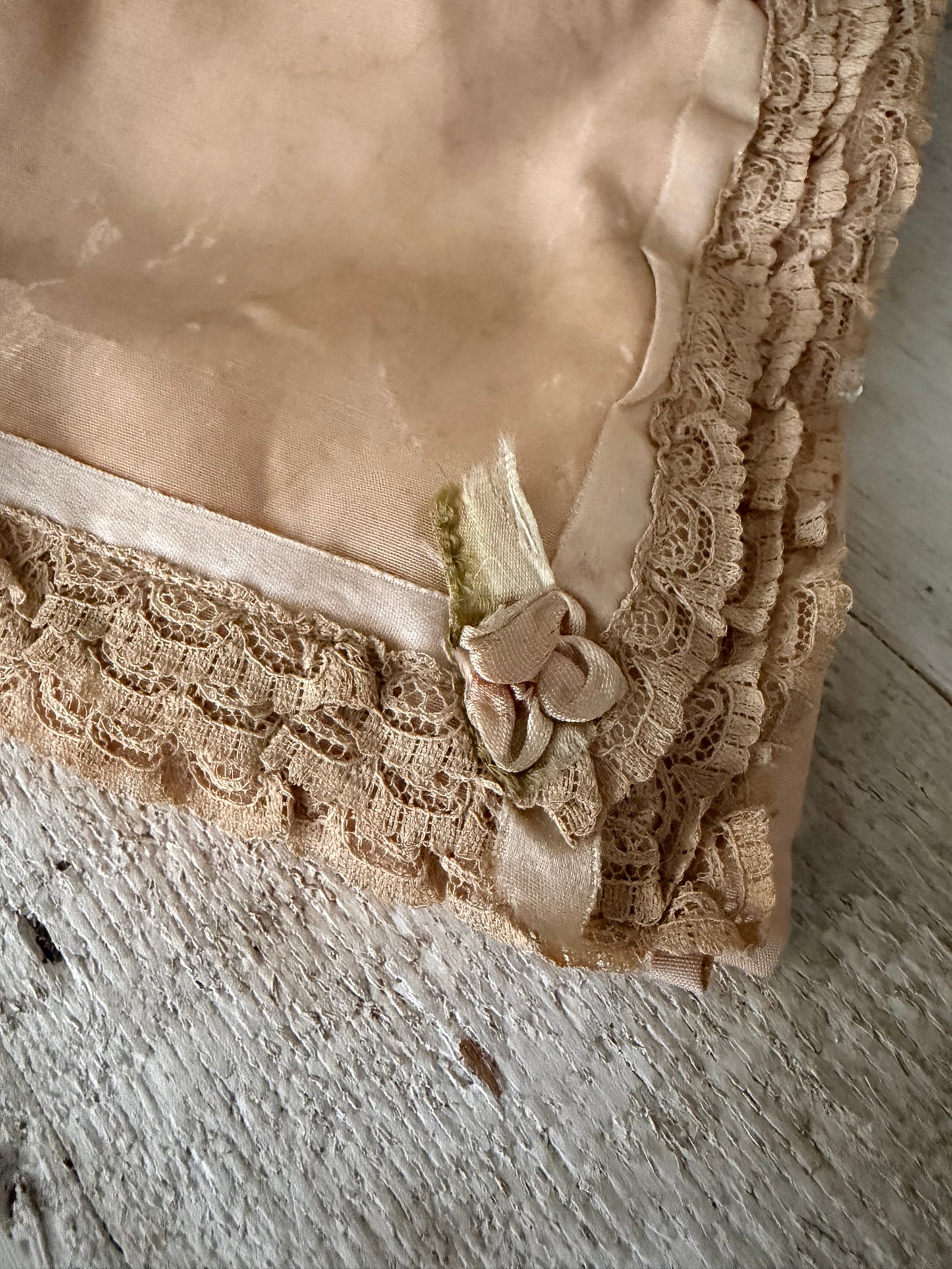Antique Ribbonwork Lace Pouch Holder