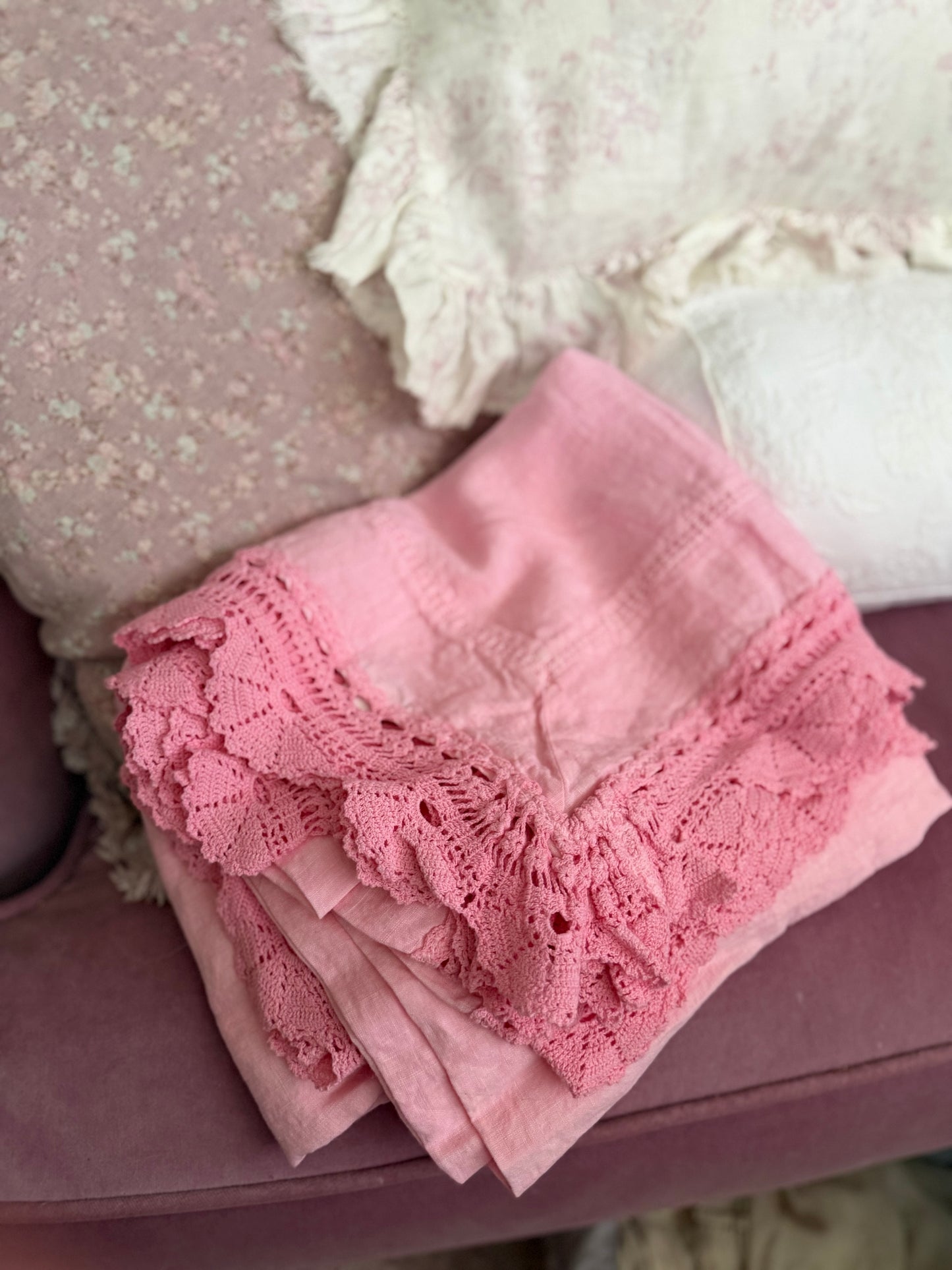 Bella Notte Pink Linen Lace Tablecloth