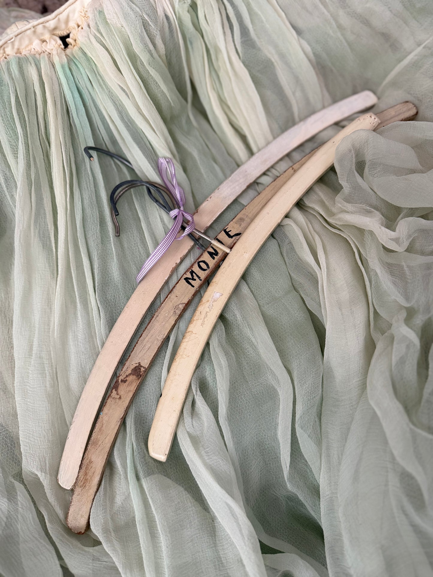Collection Vintage Hangers