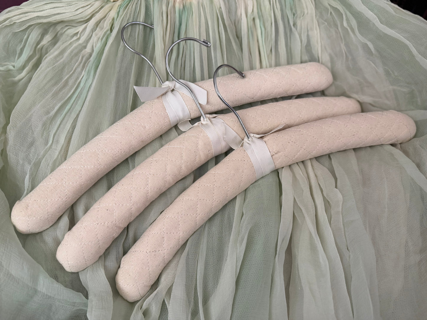 Collection Vintage Hangers