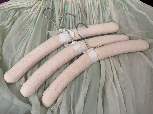Collection Vintage Hangers