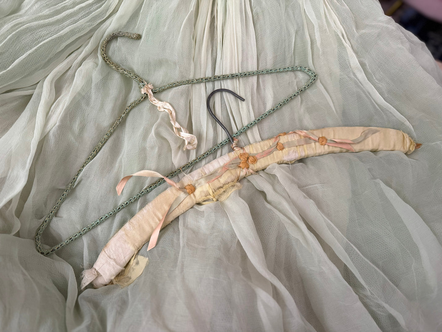 Collection Vintage Hangers