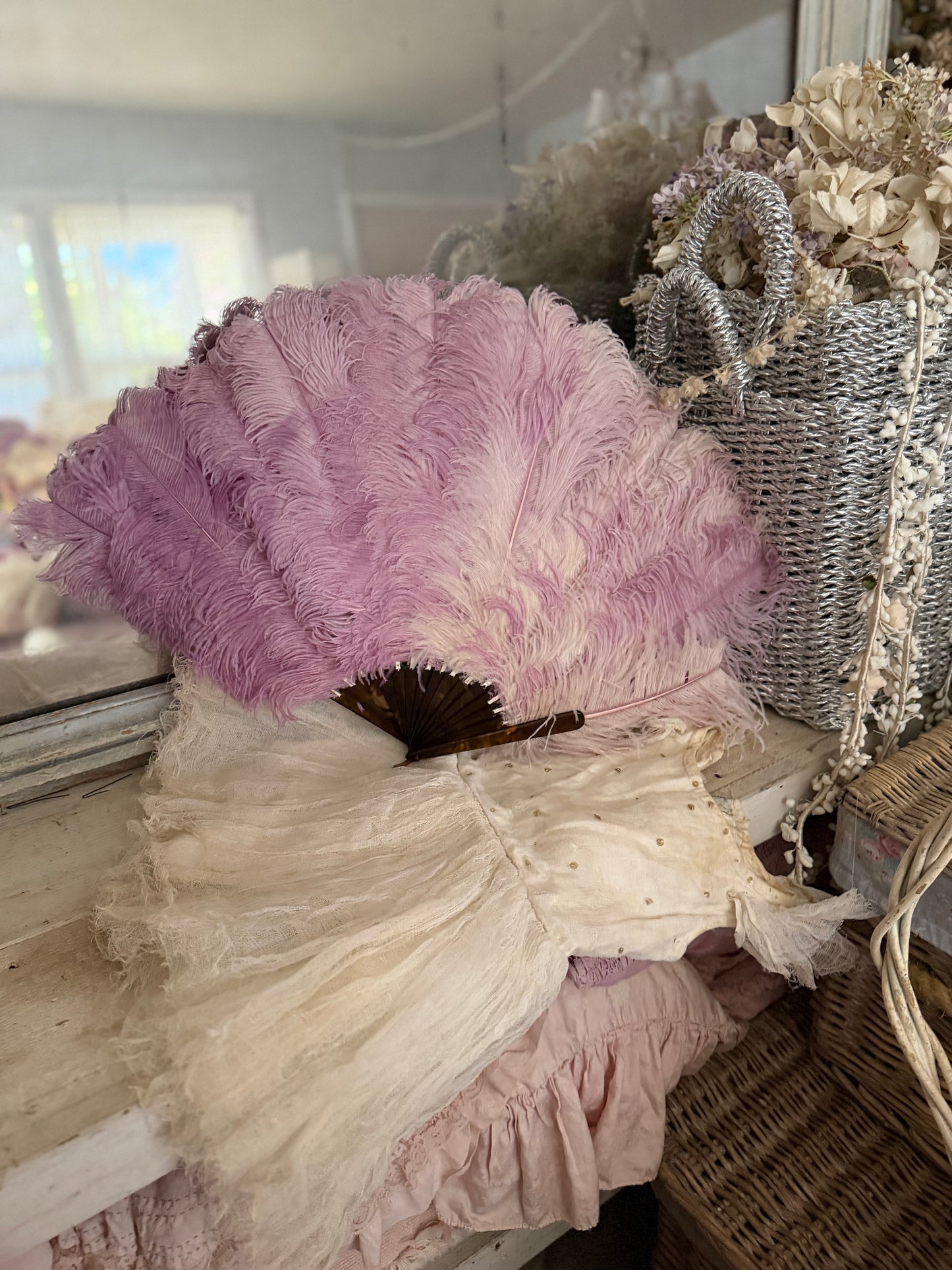 Antique Victorian Lavender Ostrich Feather Fan