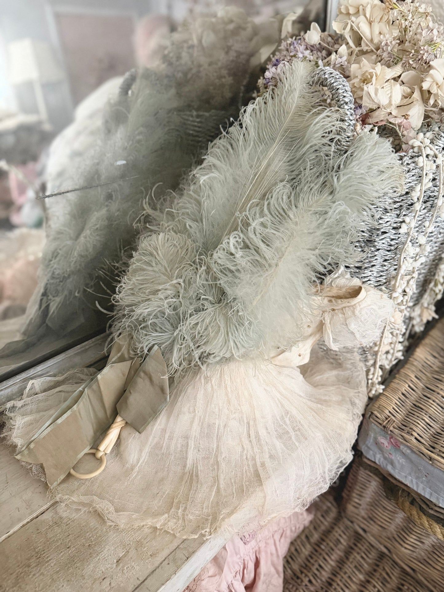 Exquisite Antique Belle Epoque Blue Ostrich Feather Fan Silk Ribbon