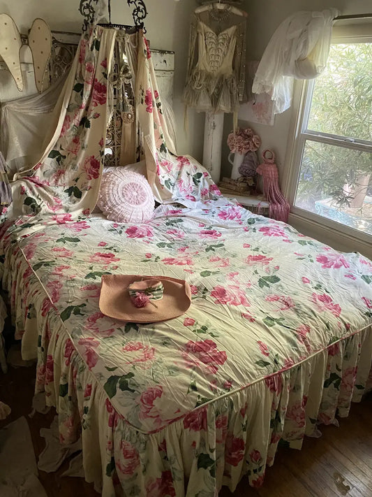 Vintage Bedroom Set Pink Roses Ruffled Coverlet Curtains Bed Canopy Drapes