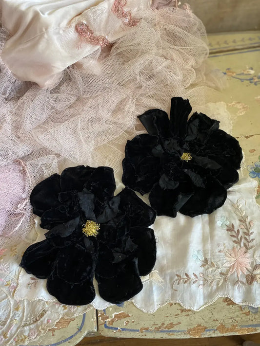 Pair GIANT Antique 1920s Flapper Black Velvet Millinery Flowers