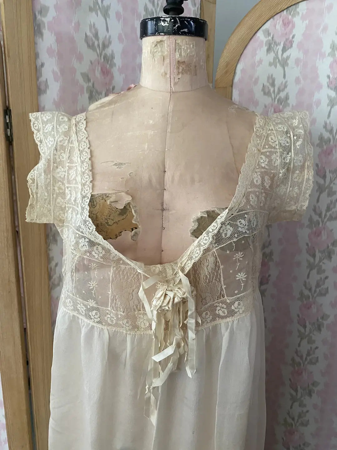 Antique Lace Wedding Trousseau Negligee Night Gown Dress