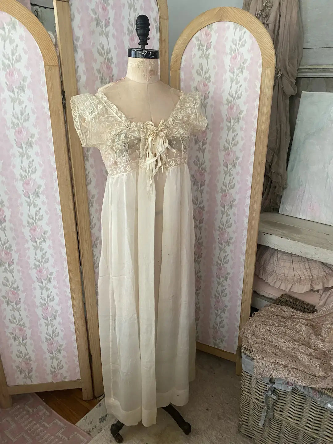 Antique Lace Wedding Trousseau Negligee Night Gown Dress