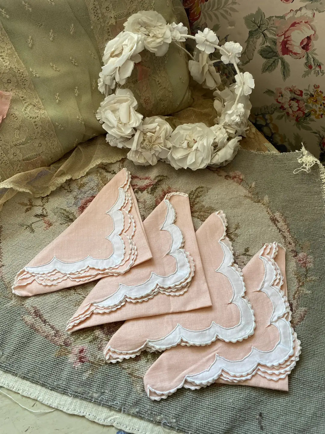 Vintage Art Deco Napkin Set 4 Pc Peach