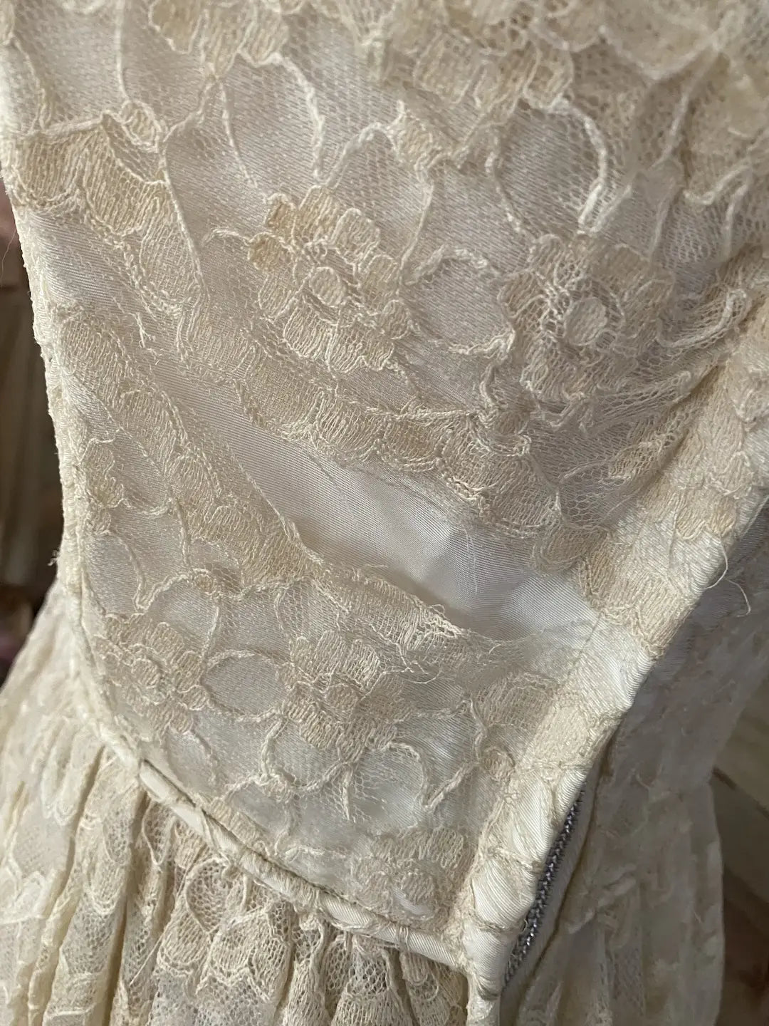 Vintage Emma Dob Lace Prom Dress