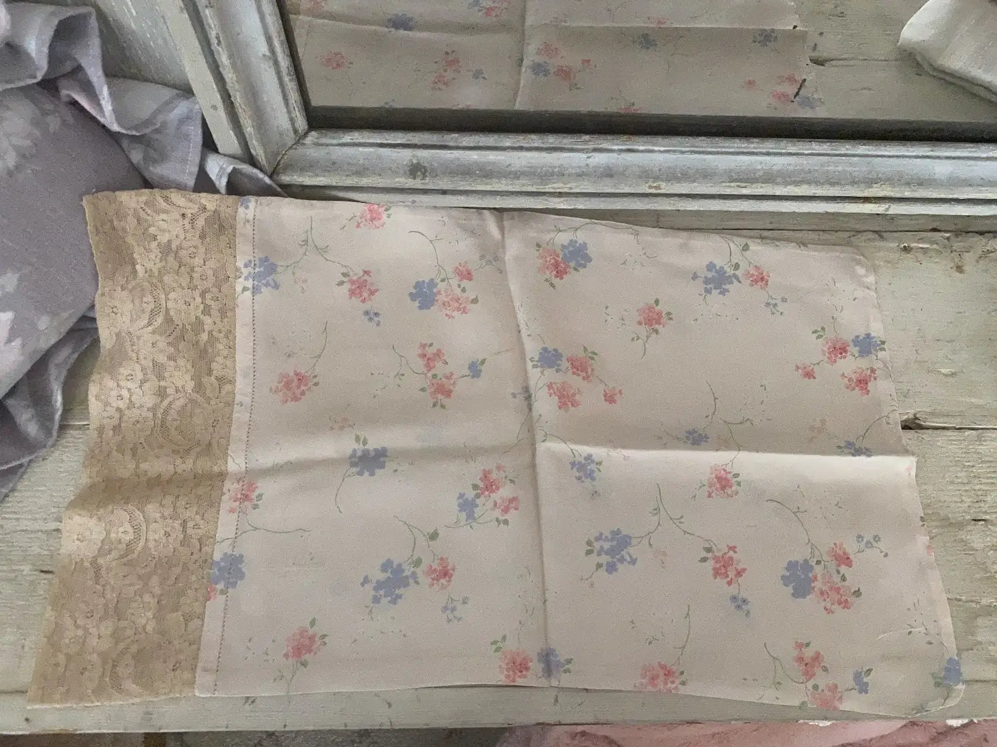 Vintage Pink Floral Lace Trim Boudor Throw Pillow Pillowcase