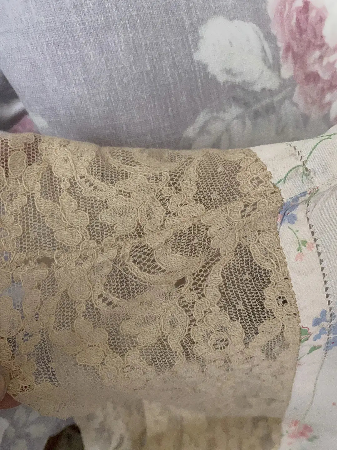 Vintage Pink Floral Lace Trim Boudor Throw Pillow Pillowcase