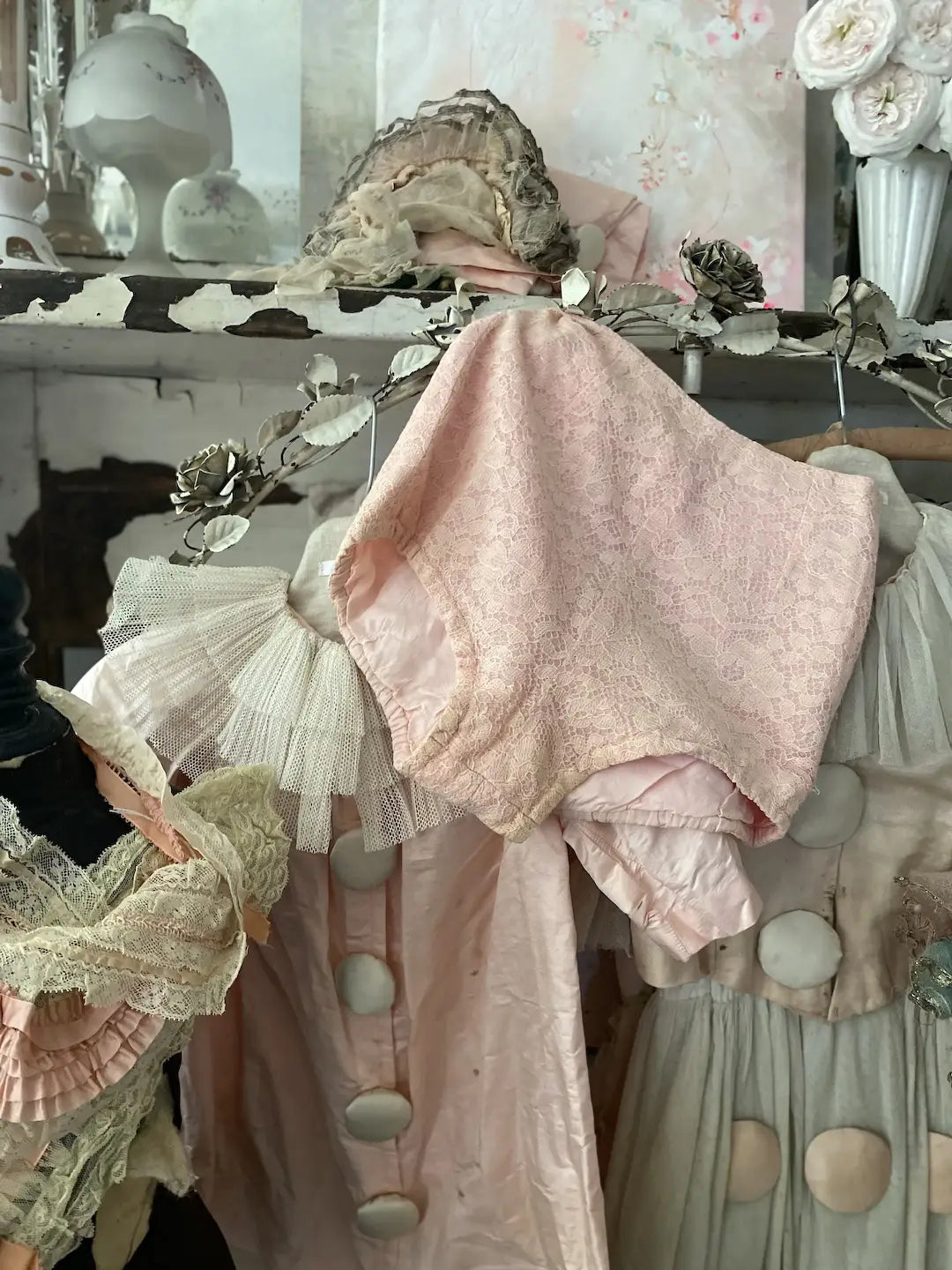 Vintage Costume Burlesque Shorts Pink Lace