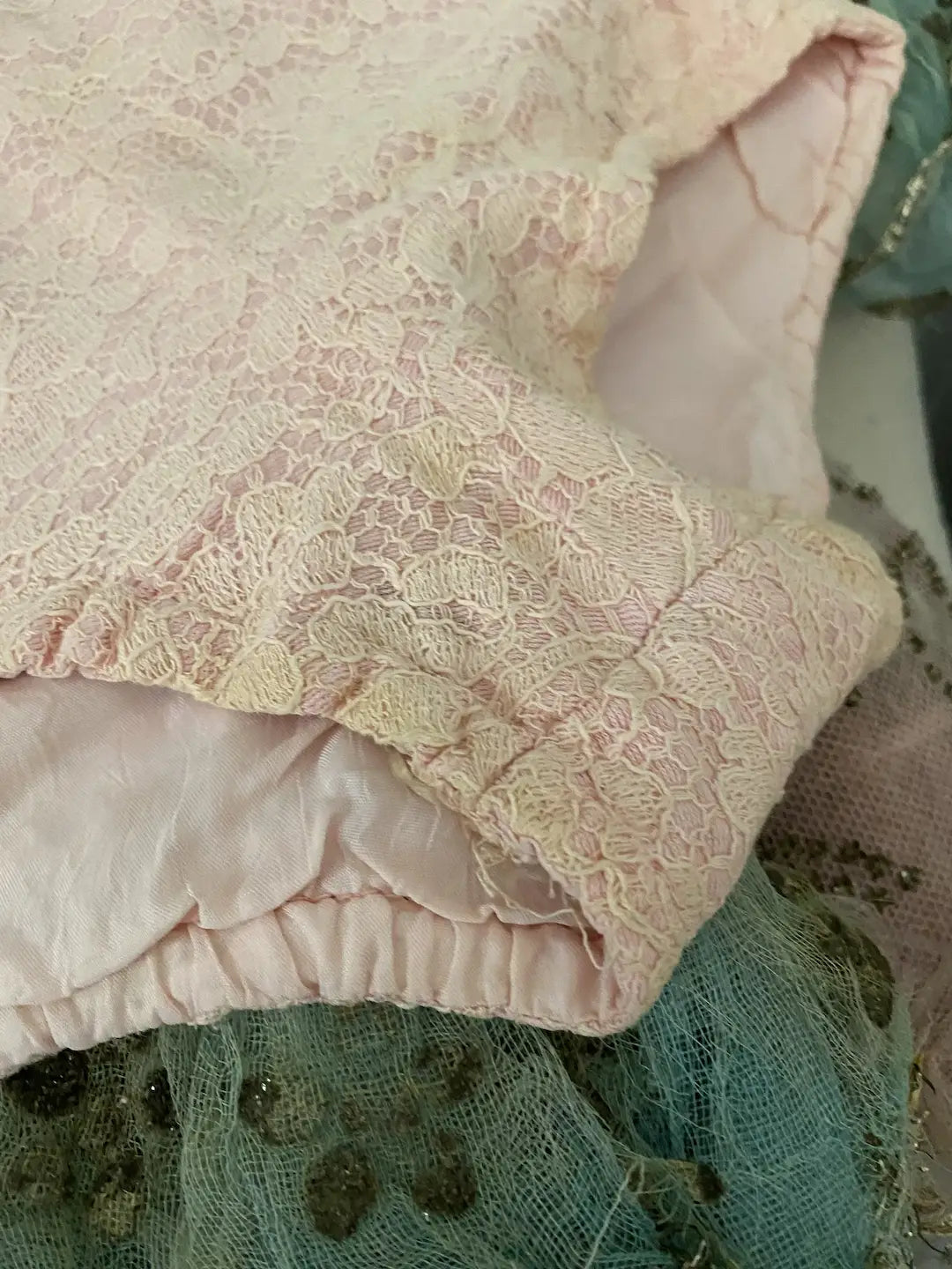Vintage Costume Burlesque Shorts Pink Lace