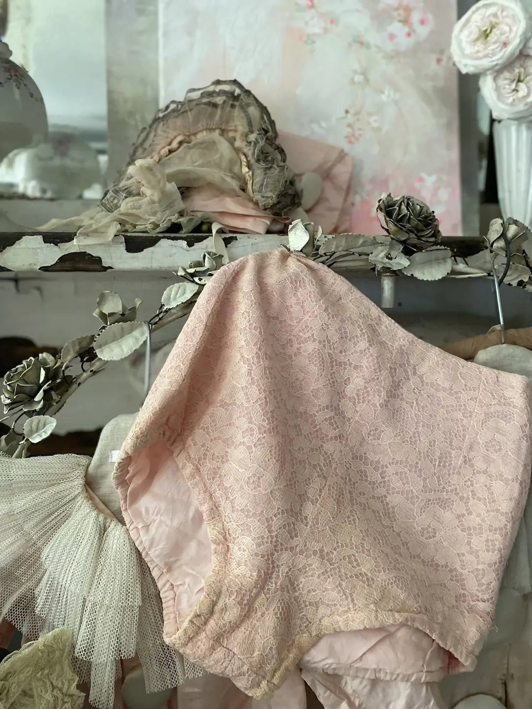 Vintage Costume Burlesque Shorts Pink Lace