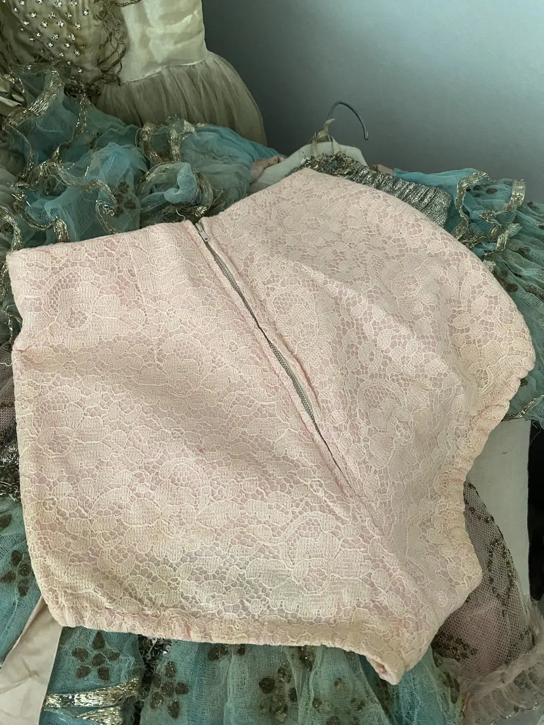 Vintage Costume Burlesque Shorts Pink Lace