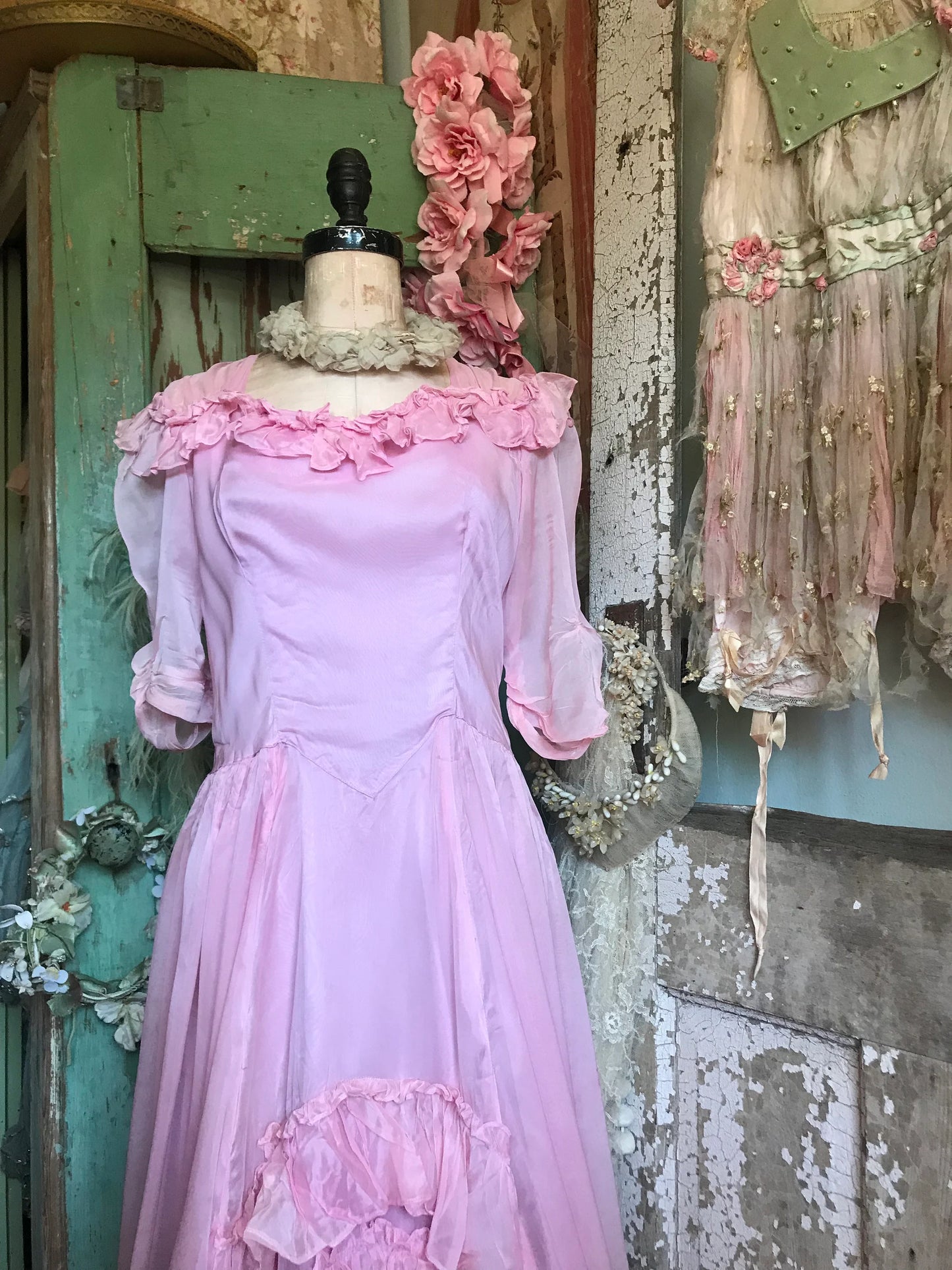 Vintage Pink Ruffled Prom Dress